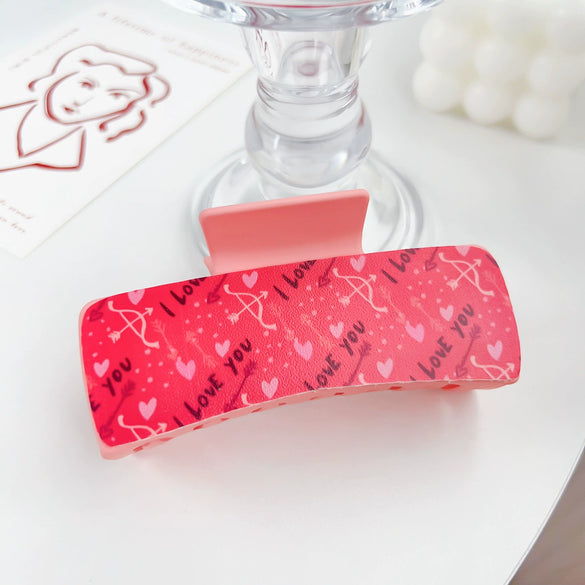Wholesale Plastic And Resin Handmade Love Hairpin For Women In Sweet Style