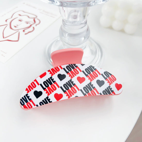 Wholesale Plastic And Resin Handmade Love Hairpin For Women In Sweet Style