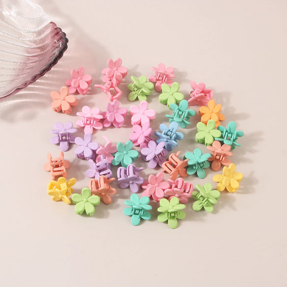 Wholesale Plastic And Resin Handmade Women's Hair Claw Clips With Cat's Eye And Flower Design