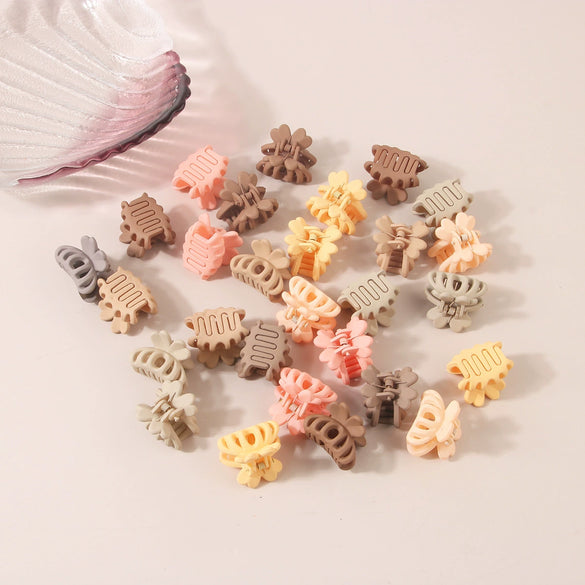 Wholesale Plastic And Resin Handmade Women's Hair Claw Clips With Cat's Eye And Flower Design