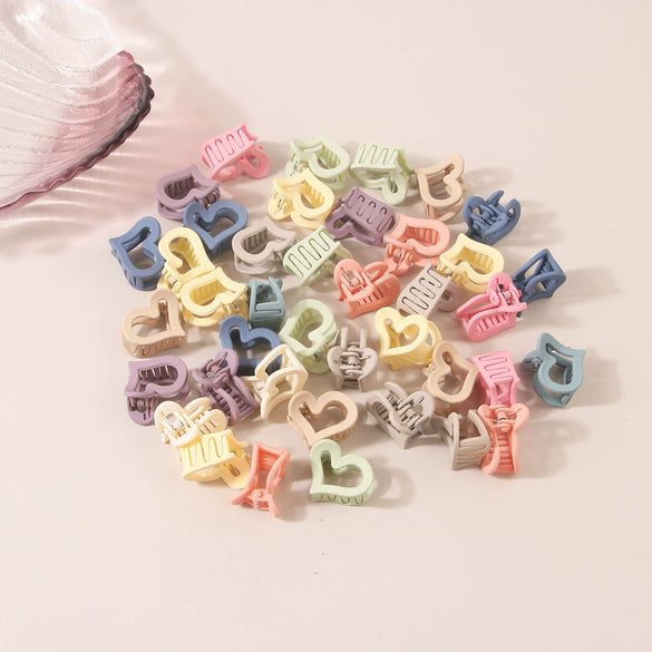 Wholesale Plastic And Resin Handmade Women's Hair Claw Clips With Cat's Eye And Flower Design