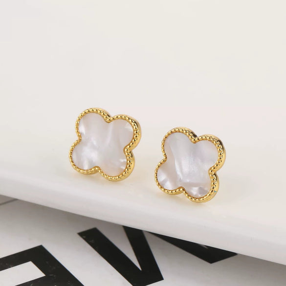 Wholesale Plastic Shell Volcanic Lava Rock Retro 3 Piece Set For Ladies Copper 18K Gold Plated With Plant Flower Pattern Electroplated