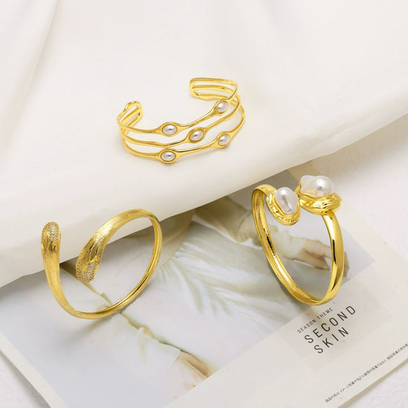 Wholesale Popular Pearl Open Bangle Copper Gold Plated Hand Jewelry