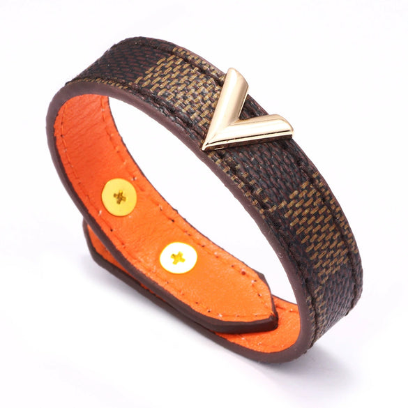 Wholesale Pu Leather Vshaped Bracelet Handmade With Letters Numbers Text Pattern For Men And Women