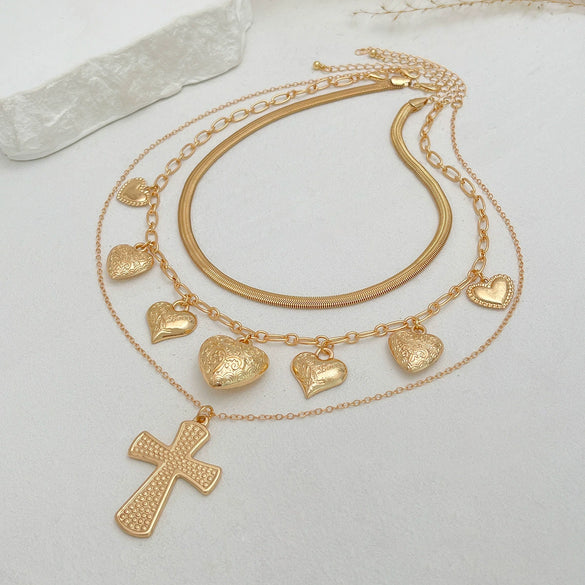 Wholesale Punk Metal Heartshaped Geometric Pendant Necklace With Alloy Pendant And Iron Copperclad Chain Electroplated