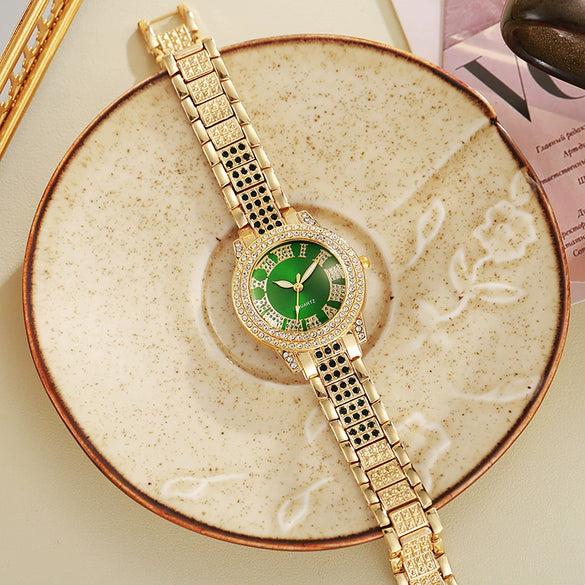 Wholesale Quartz Watch Alloy Diamondencrusted Round Fashionable Universal