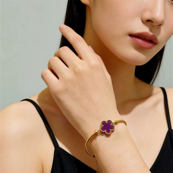Wholesale Real Gold Electroplated Flower Titanium Steel Bracelet For Women And Unisex Light Luxury Fashion Accessory