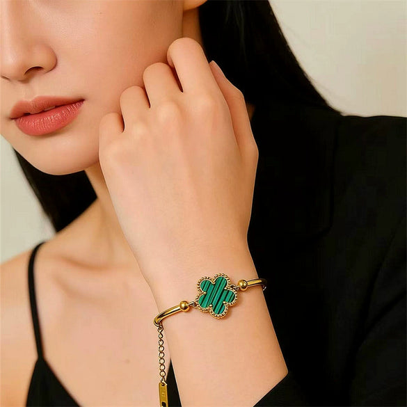 Wholesale Real Gold Electroplated Flower Titanium Steel Bracelet For Women And Unisex Light Luxury Fashion Accessory