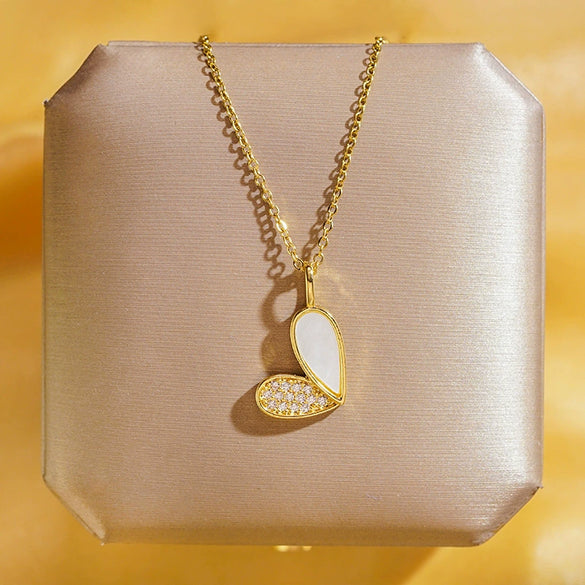 Wholesale Real Gold Electroplated Geometric Pattern Titanium Steel And Copper Necklace With Zircon And Pearl For Women Elegant Light Luxury Jewelry