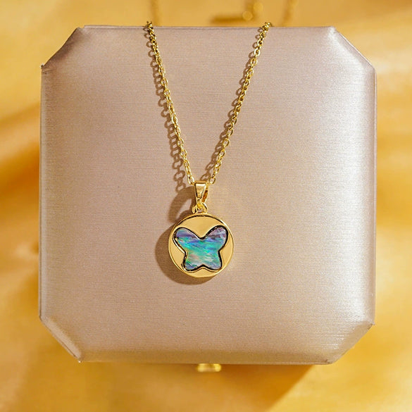 Wholesale Real Gold Electroplated Geometric Pattern Titanium Steel And Copper Necklace With Zircon And Pearl For Women Elegant Light Luxury Jewelry