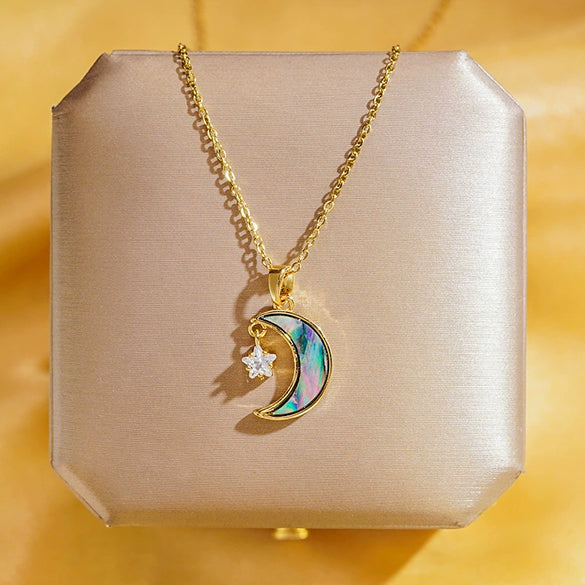 Wholesale Real Gold Electroplated Geometric Pattern Titanium Steel And Copper Necklace With Zircon And Pearl For Women Elegant Light Luxury Jewelry