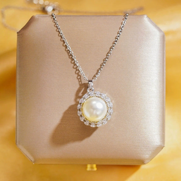 Wholesale Real Gold Electroplated Geometric Pattern Titanium Steel And Copper Necklace With Zircon And Pearl For Women Elegant Light Luxury Jewelry