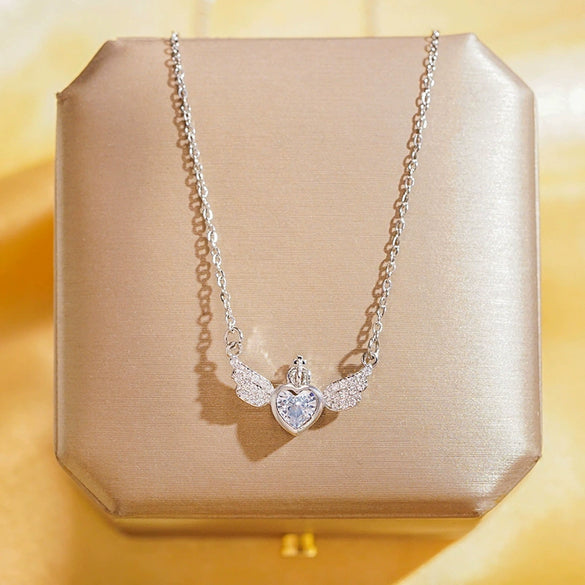 Wholesale Real Gold Electroplated Geometric Pattern Titanium Steel And Copper Necklace With Zircon And Pearl For Women Elegant Light Luxury Jewelry