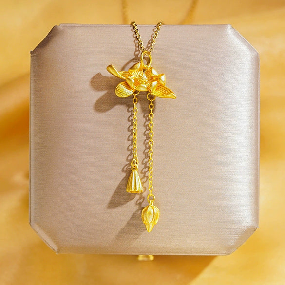 Wholesale Real Gold Electroplated Geometric Pattern Titanium Steel And Copper Necklace With Zircon And Pearl For Women Elegant Light Luxury Jewelry