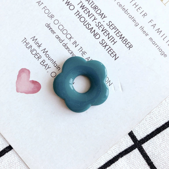 Wholesale Resin And Plastic Flower Earrings Accessories With Environmental Protection Treatment For Diy Jewelry