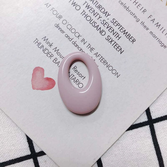 Wholesale Resin And Plastic Oval Earrings And Pendant Jewelry Accessories With Environmental Protection Treatment