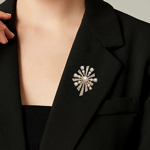 Wholesale Retro Brooch Zinc Alloy Constellation Electroplating Diamond Pearl Jewelry For Women And Unisex