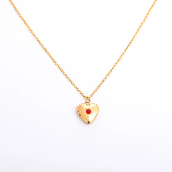 Wholesale Retro Diamond Heartshaped Titanium Steel And Copper Necklace For Women