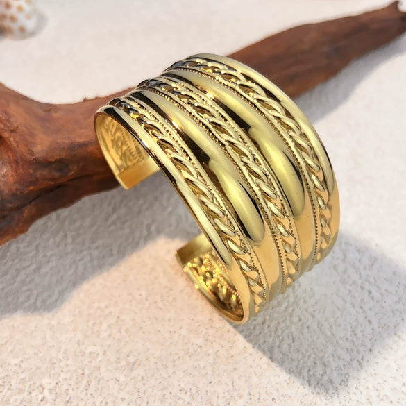 Wholesale Retro Exaggerated Stainless Steel Women's Bracelets Electroplating Jewelry