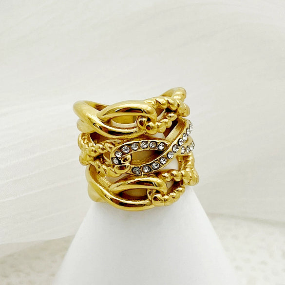 Wholesale Retro Fashion Stainless Steel Zircon Ring With Cross Winding Twist Design And Electroplating Treatment
