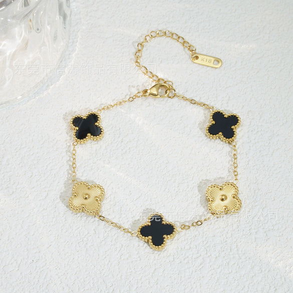 Wholesale Retro Floral Stainless Steel 18K Gold Plated Lucky Clover Bracelet For Men And Women