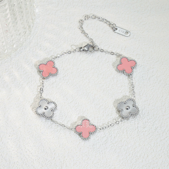 Wholesale Retro Floral Stainless Steel 18K Gold Plated Lucky Clover Bracelet For Men And Women
