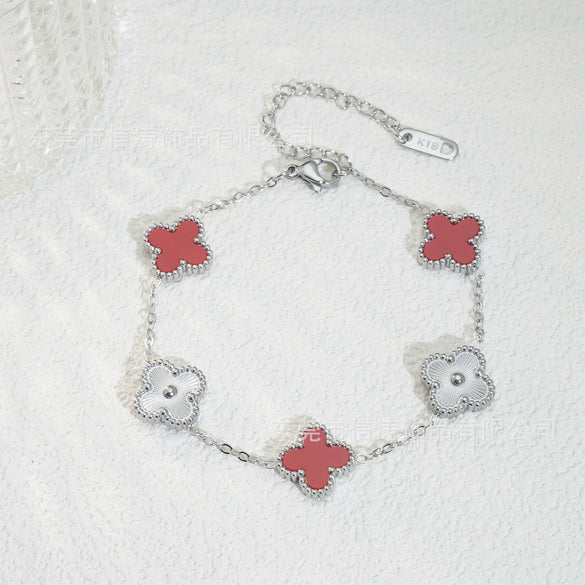 Wholesale Retro Floral Stainless Steel 18K Gold Plated Lucky Clover Bracelet For Men And Women