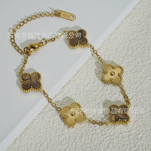 Wholesale Retro Floral Stainless Steel 18K Gold Plated Lucky Clover Bracelet For Men And Women