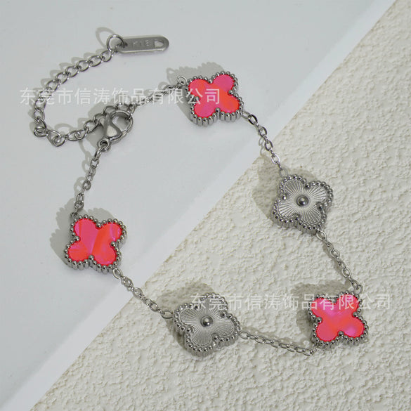 Wholesale Retro Floral Stainless Steel 18K Gold Plated Lucky Clover Bracelet For Men And Women