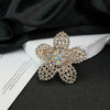 Wholesale Retro Flower Brooch Zinc Alloy Electroplating Antiglare For Women