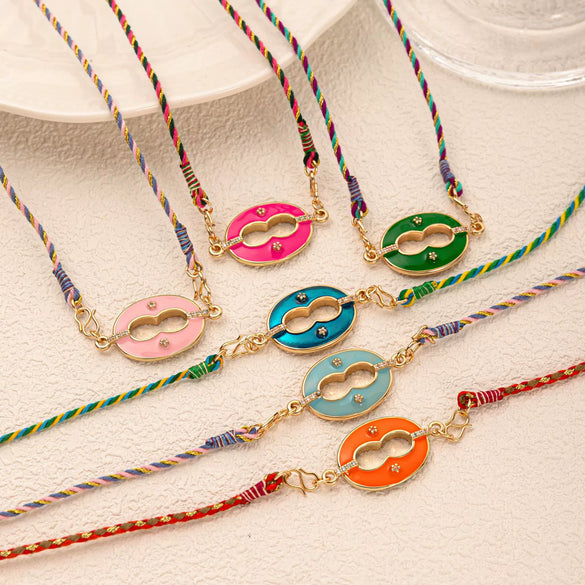 Wholesale Retro Geometric Dripping Oil Copper Pendant Clavicle Chain Goldplated