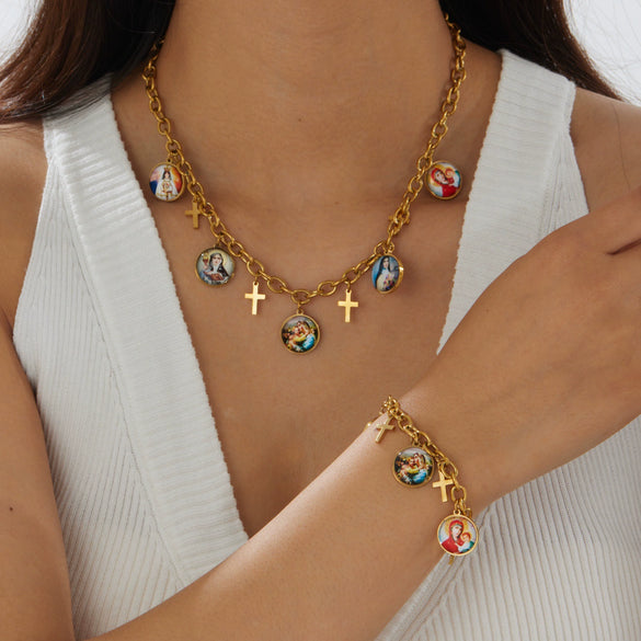 Wholesale Retro Goldplated Stainless Steel Jewelry Set For Women With Cross Crown And Roman Numerals Necklaces And Bracelets