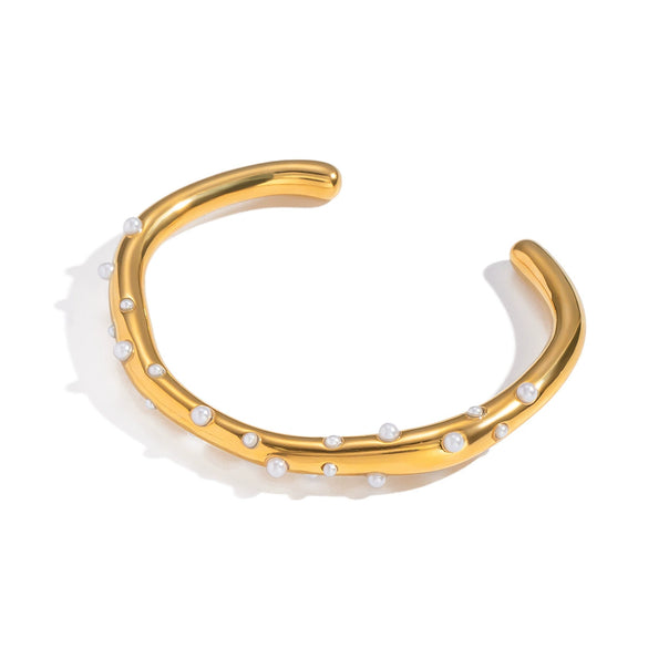 Wholesale Retro Minimalist Inlaid Pearl Irregular Arc Opening Stainless Steel Bracelet With Pvd Furnace Vacuum Real Gold Plating