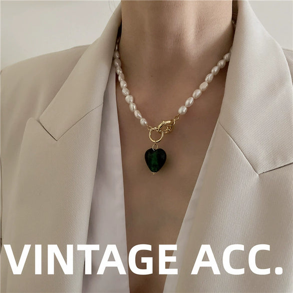 Wholesale Retro Natural Pearl And Alloy Heart Geometric Necklace With Ball Chain