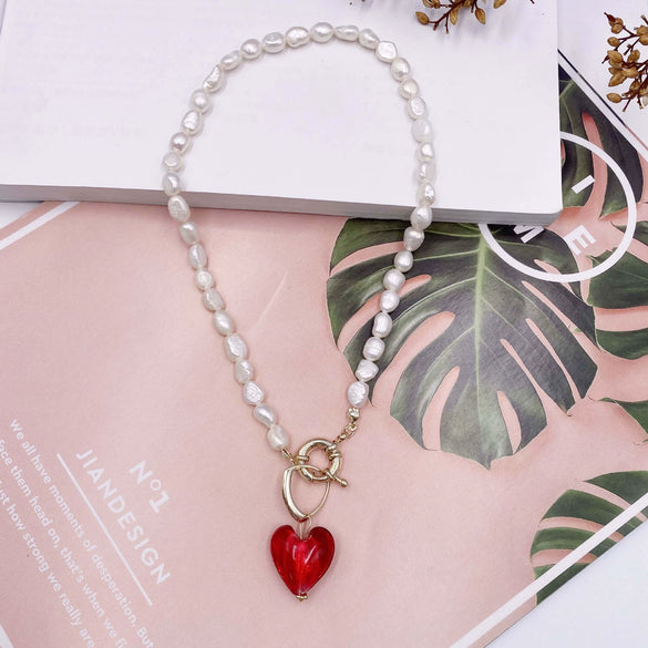 Wholesale Retro Natural Pearl And Alloy Heart Geometric Necklace With Ball Chain