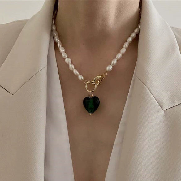 Wholesale Retro Natural Pearl And Alloy Heart Geometric Necklace With Ball Chain