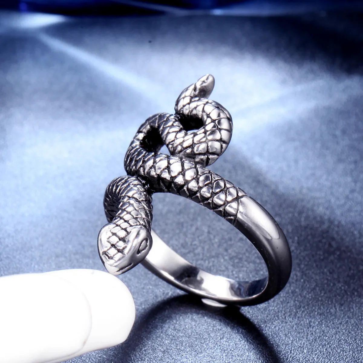 Retro Snake Titanium Steel Polishing None None Men'S Rings