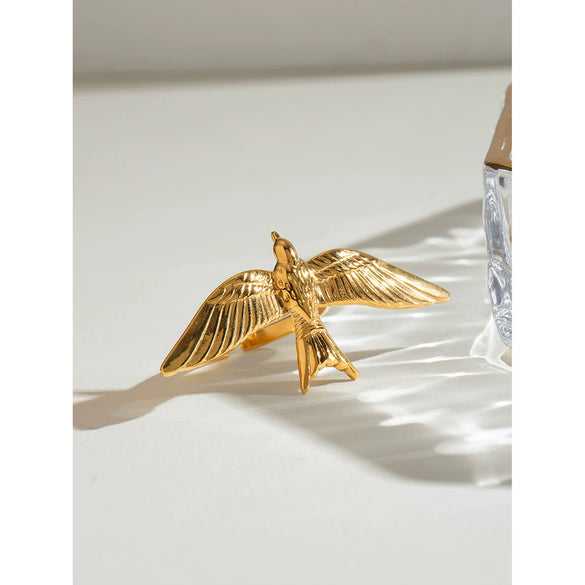 Wholesale Retro Style Metallic Stainless Steel Bird Wings Opening Ring Jewelry With Geometric Pattern And Electroplating Process