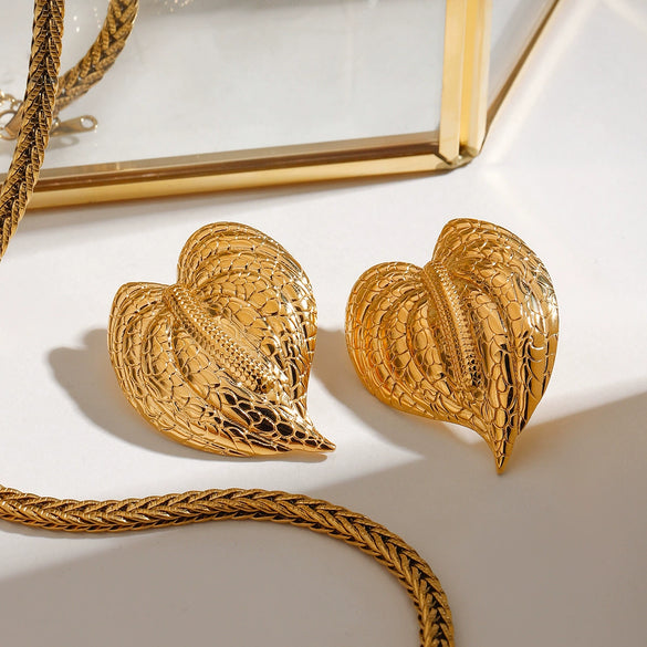Wholesale Retro Style Stainless Steel Hammered Leaf Earrings For Women
