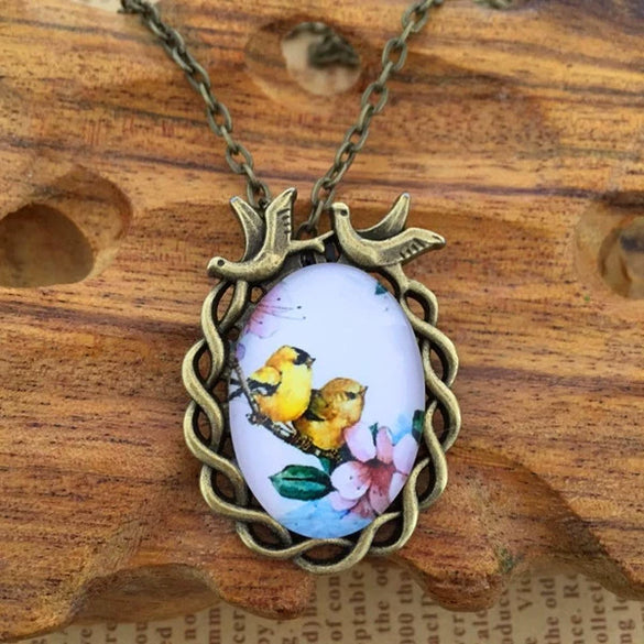 Wholesale Retro Women's Plastic And Resin Necklace With Forest Bird And Leaf Design