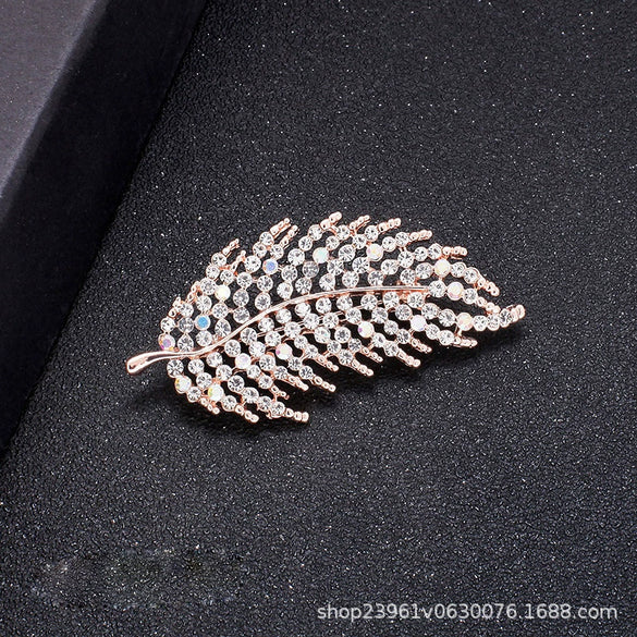 Wholesale Rhinestone Pearl Women's Retro Brooch Jewelry Accessories