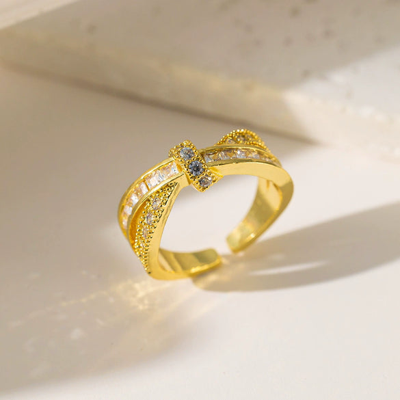 Wholesale Ring Copper Inlaid Rhinestone Geometric Bow Wave Animal Zodiac Butterfly Snake Style