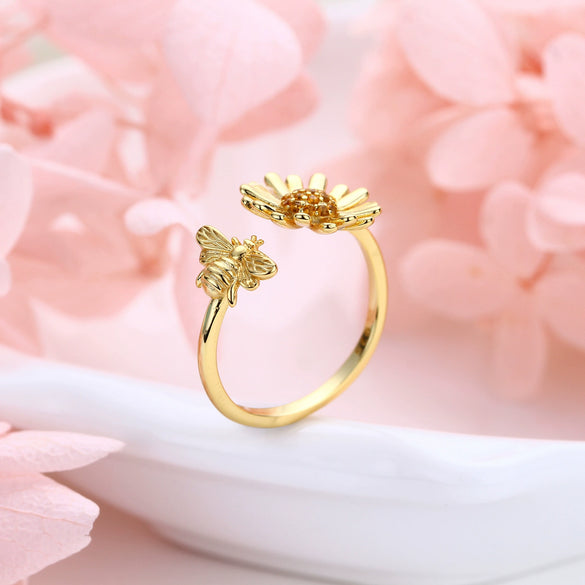 Wholesale Ring S925 Sterling Silver Sunflower Bee Zircon Inlaid Creative Design