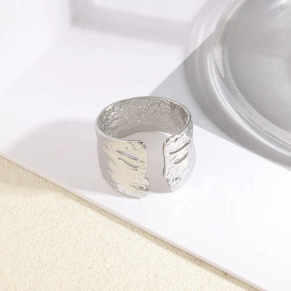 Wholesale Ring Stainless Steel Geometric Wave Asymmetrical Electroplated For Men And Women