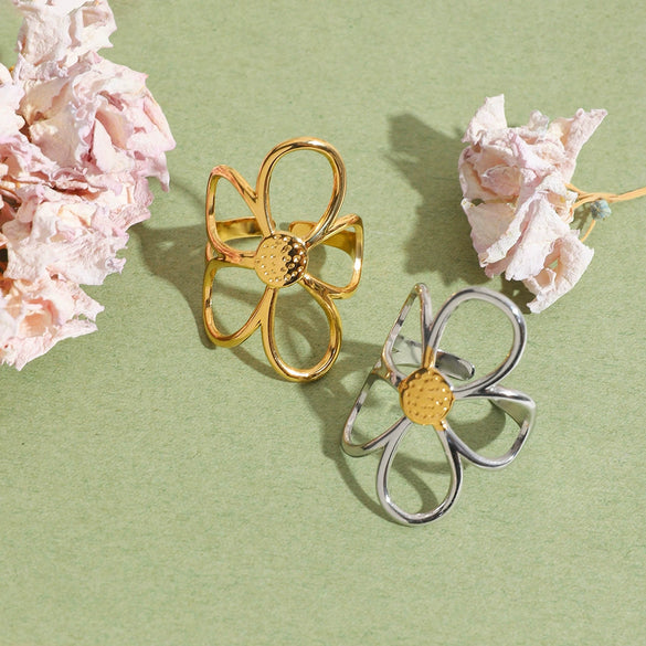 Wholesale Ring Stainless Steel Gold And Silver Color Matching Hollow Flower Geometric Electroplating For Women