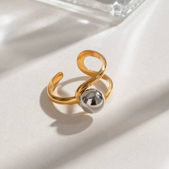 Wholesale Ring Stainless Steel Gold And Silver Color Matching Hollow Steel Ball Geometric Style Electroplated