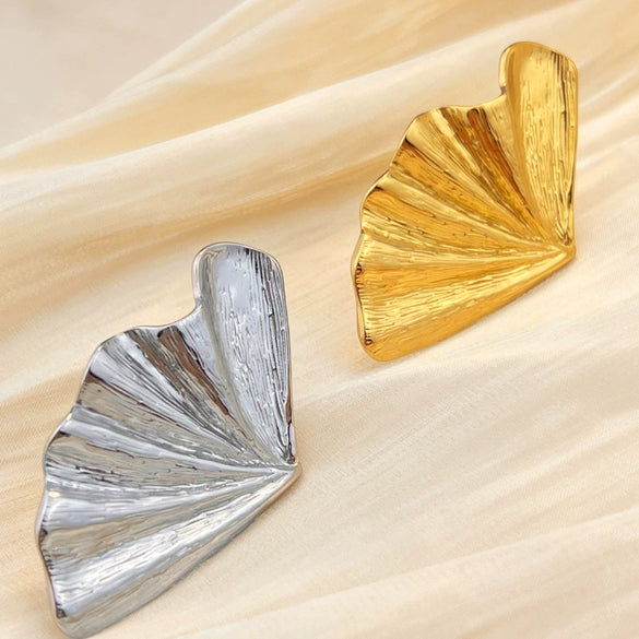 Wholesale Ring Stainless Steel Heart Shape Exaggerated Electroplating Jewelry For Women