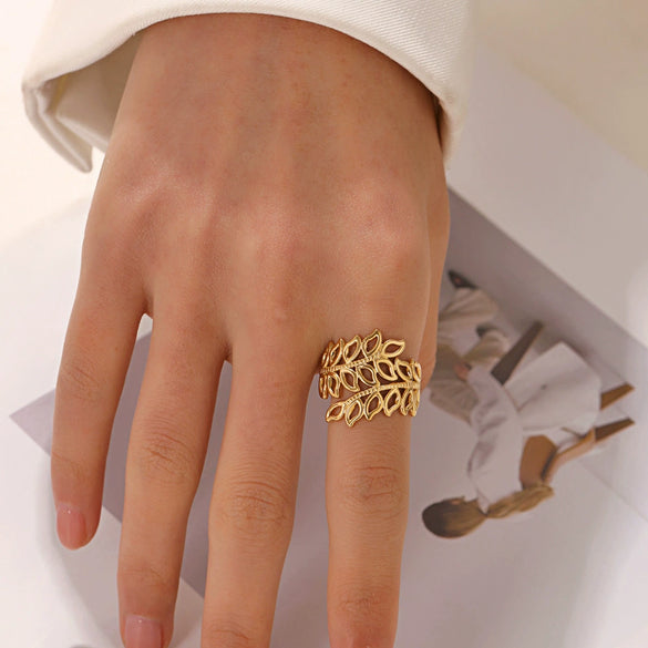 Wholesale Ring Stainless Steel Leaves Retro Hip Hop Exaggerated 18K Gold Plated For Women