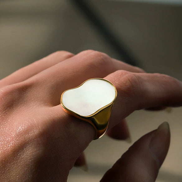 Wholesale Ring Stainless Steel White Shell Geometric Style Electroplating For Women