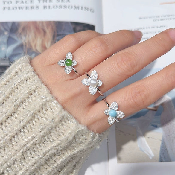 Wholesale Ring 925 Sterling Silver Flower Pattern Light Luxury Design Set With Gems For Women